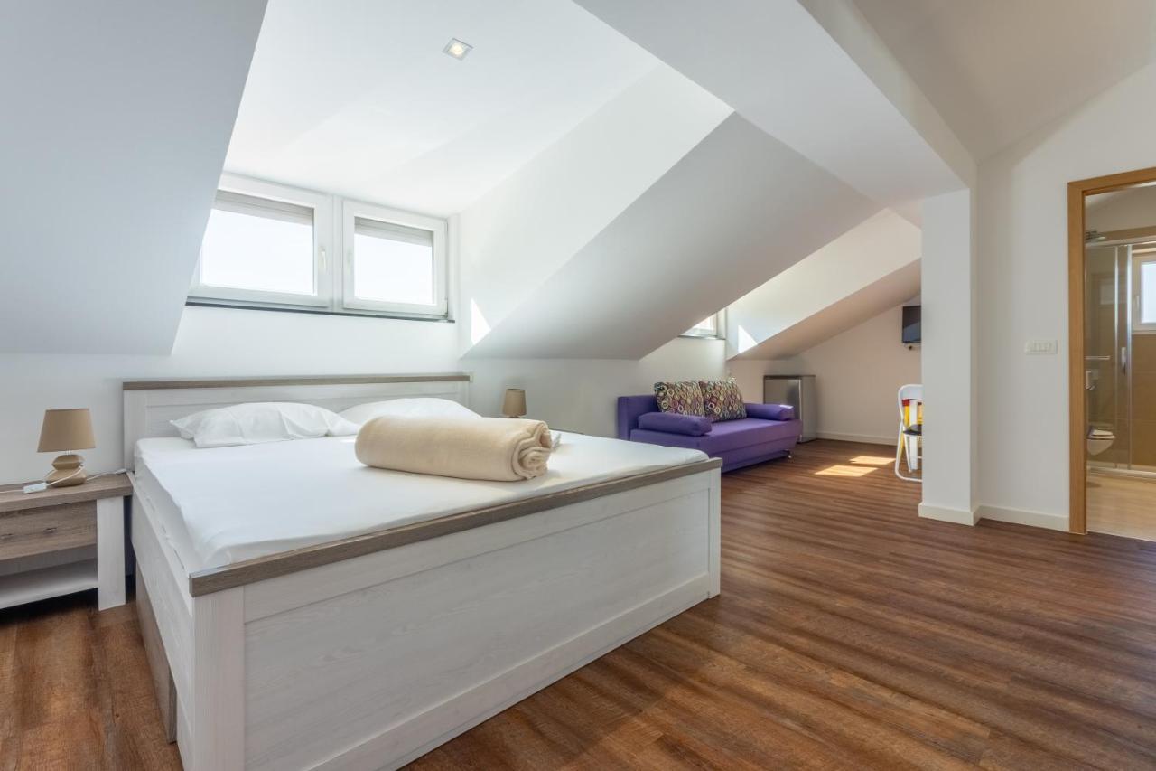 Rimac Apartment And Rooms Novi Vinodolski Kültér fotó