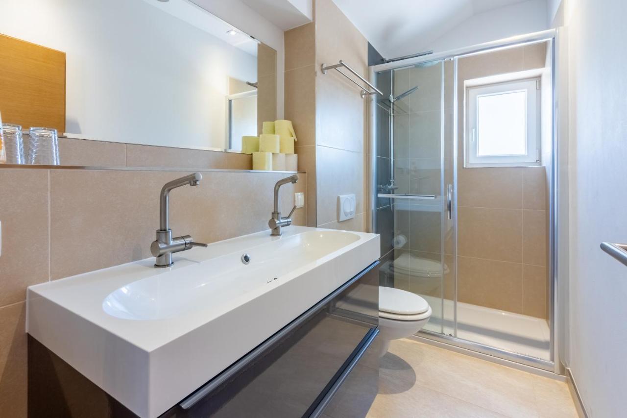 Rimac Apartment And Rooms Novi Vinodolski Kültér fotó