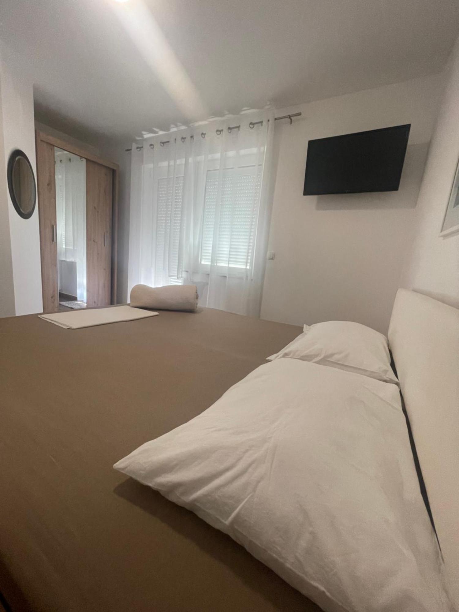 Rimac Apartment And Rooms Novi Vinodolski Kültér fotó